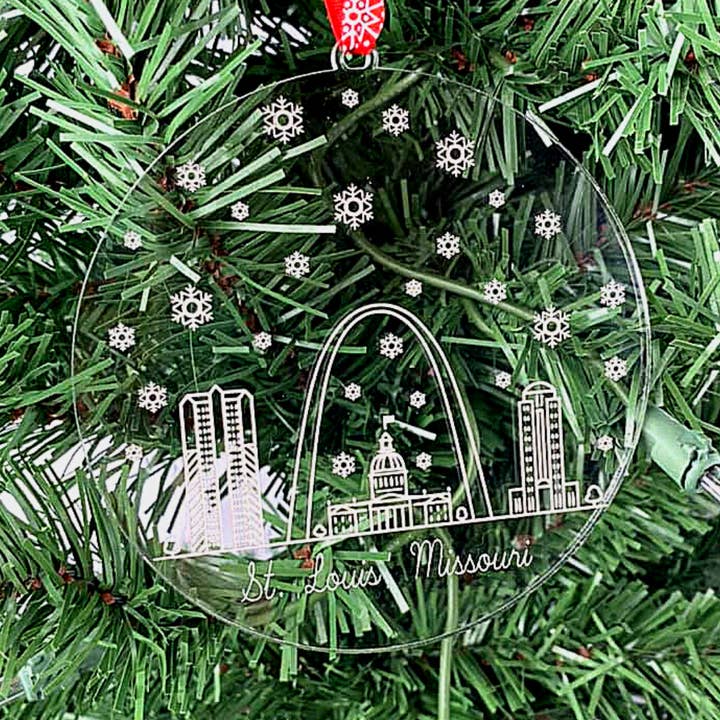 Decorazione natalizia con skyline di St. Louis Missouri per la vendita all'ingrosso da parte di Sleepy Magnolia Designs