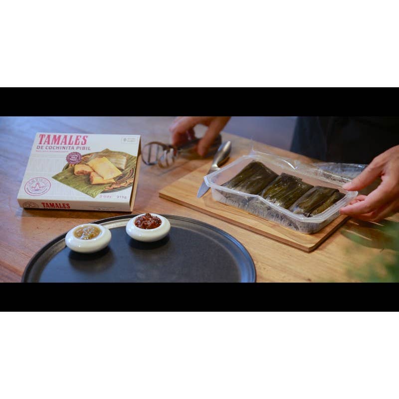 La Reina de las Tortillas - Wholesale Shelf Stable Prepared Meal - COCHINITA PIBIL TAMALES (TRAY WITH 3 UNITS)2