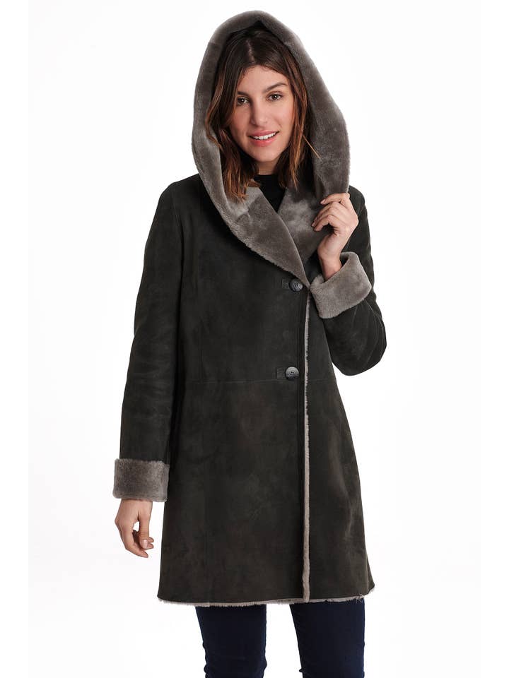 Grey DANKO 19000 Abrigo mujer piel cordero 100%. Alta Calidad. de venta al por mayor en Faire