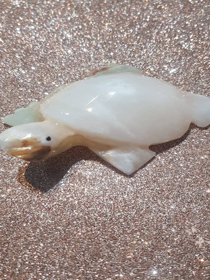 Tortue en pierre d'onyx pour la vente par Luz das Pedras Naturais