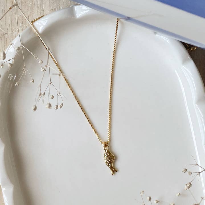 Agaveh girl - Wholesale Pendant/Charm Necklace - Crete Necklace1