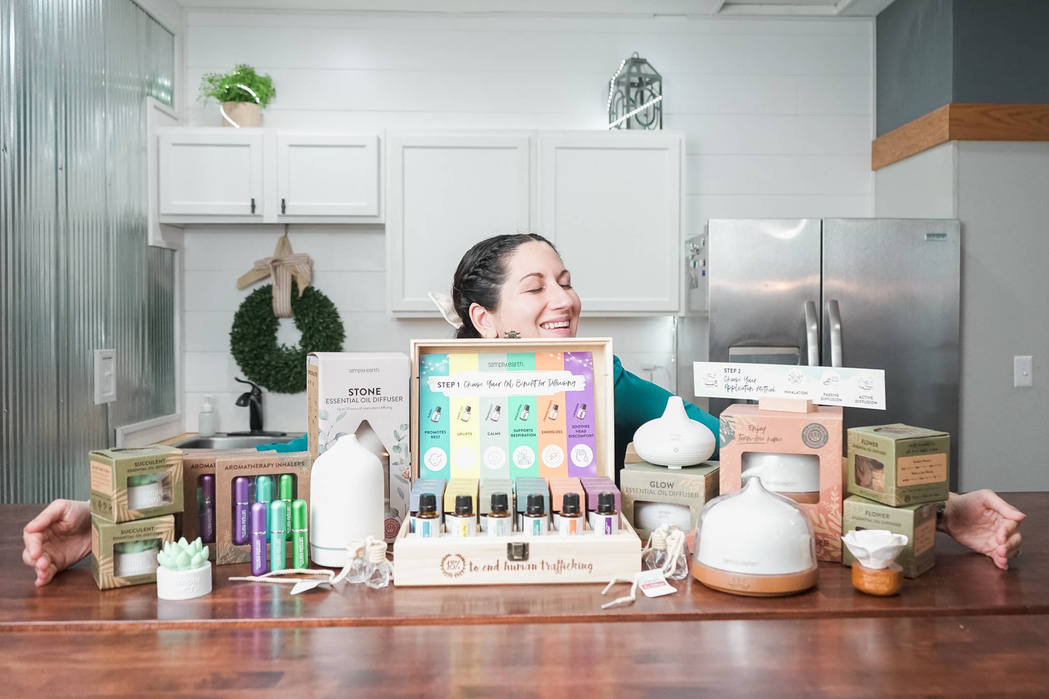 Simply Earth - Wholesale Essential Oil - Essential Oil Diffusing Kit with Multiple Diffusers4