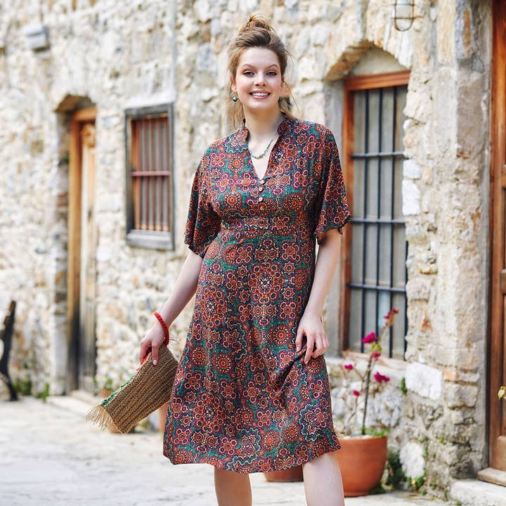 Abito midi a mezza manica con colletto alla coreana con stampa retrò per la vendita all'ingrosso da parte di Los Banditos