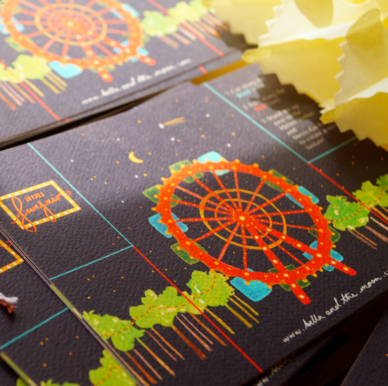 Bella & The Moon – wholesale Everyday greeting card – Cut-Out Mini Funfair - Three Piece4