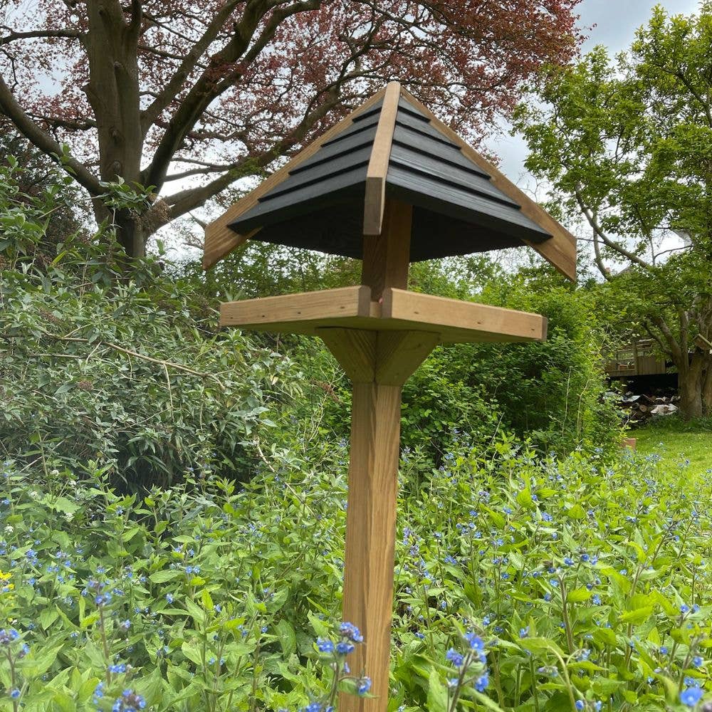 Green Feathers – wholesale Bird feeder – Charcoal Roof Bird Table with Mounting Stake1