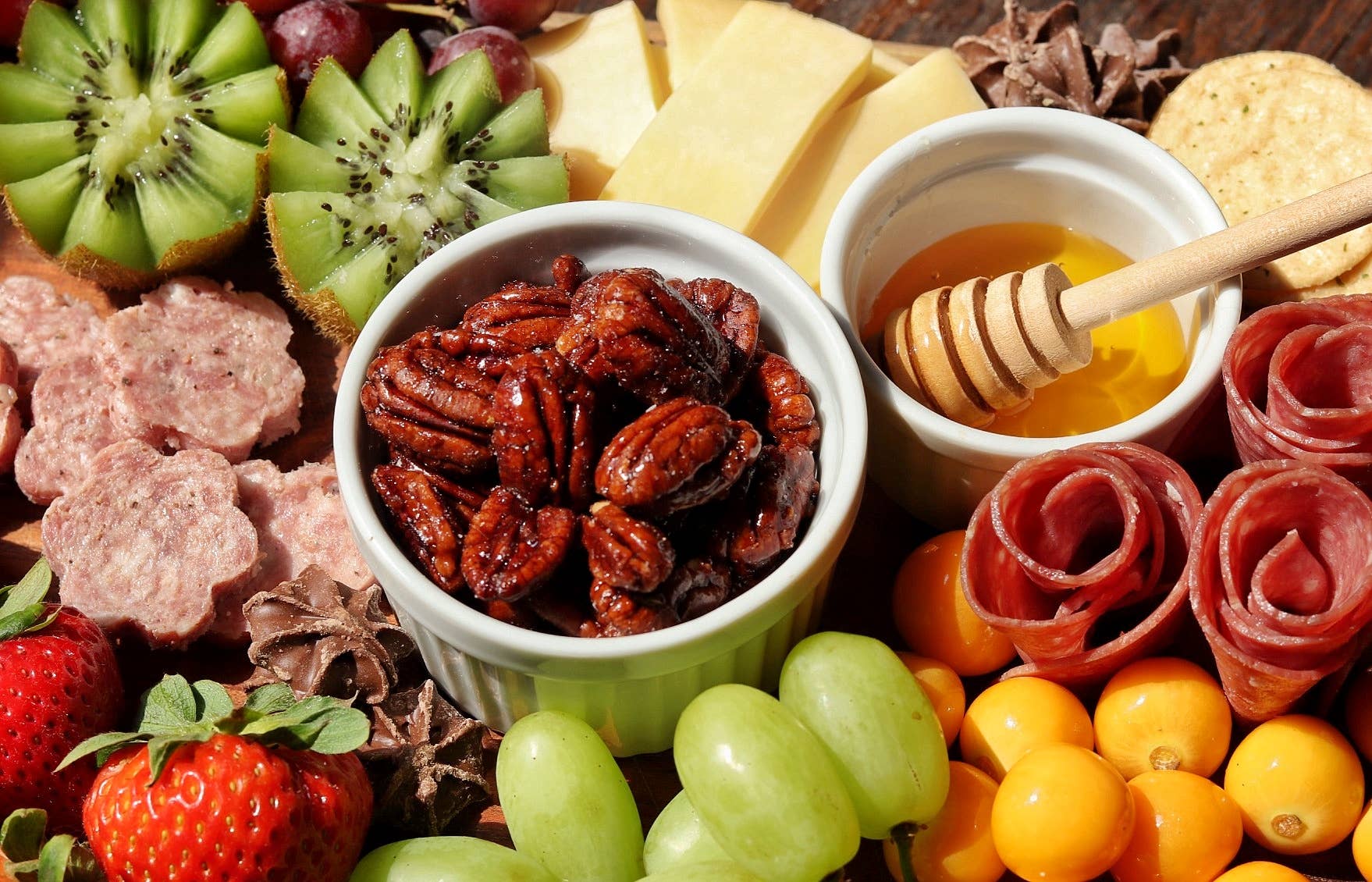 Fortune Favors - Wholesale Nuts - 8oz Fortune Favors The Classic Candied Pecans4