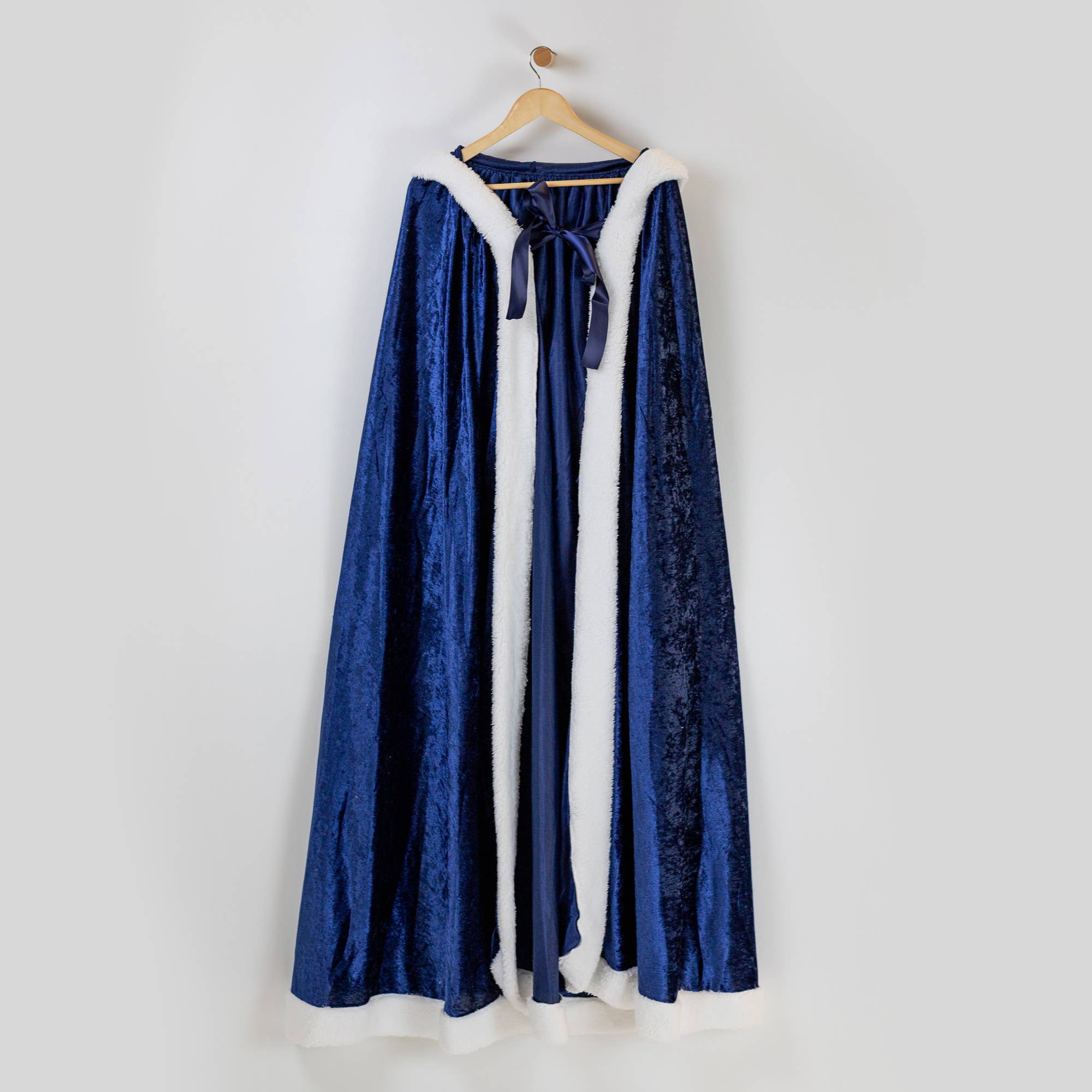 everfan – Disfarce – Mulher por atacado – Manto com Capuz de Princesa com Acabamento em Sherpa Branco - Capa para Casamento6