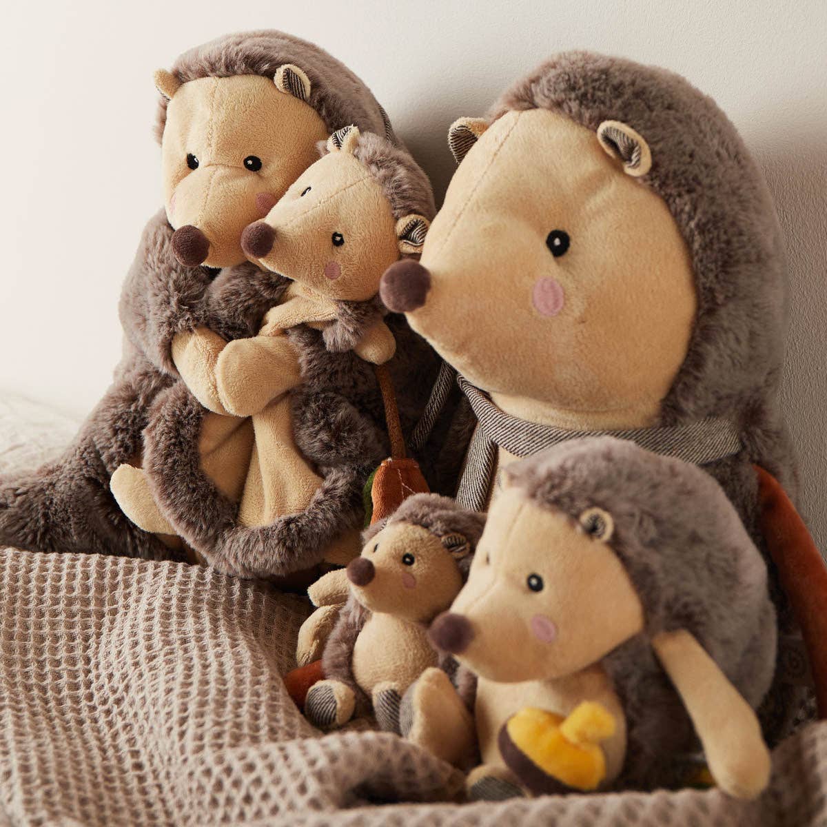 Bieco Spielwaren - Wholesale Stuffed/Plush Toy - Kids & Baby - Cuddle Cloth Hedgehog Piksi3