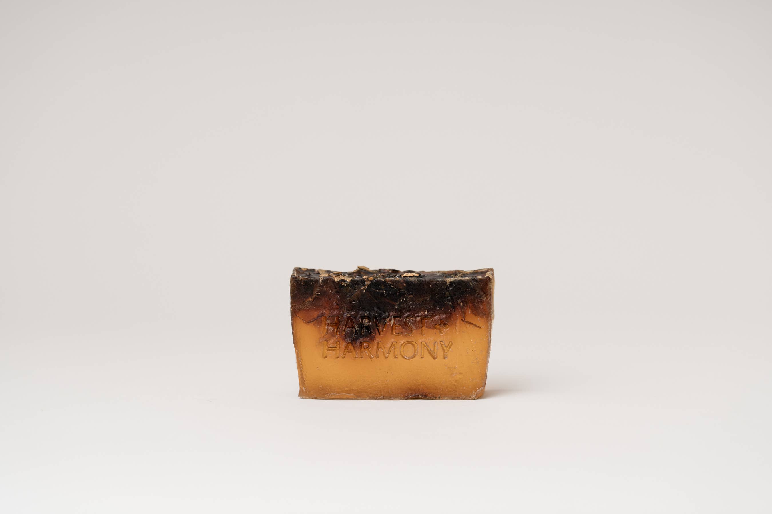 Harvest + Harmony - Wholesale Bar Soap - Harvest + Harmony Honey Soap1