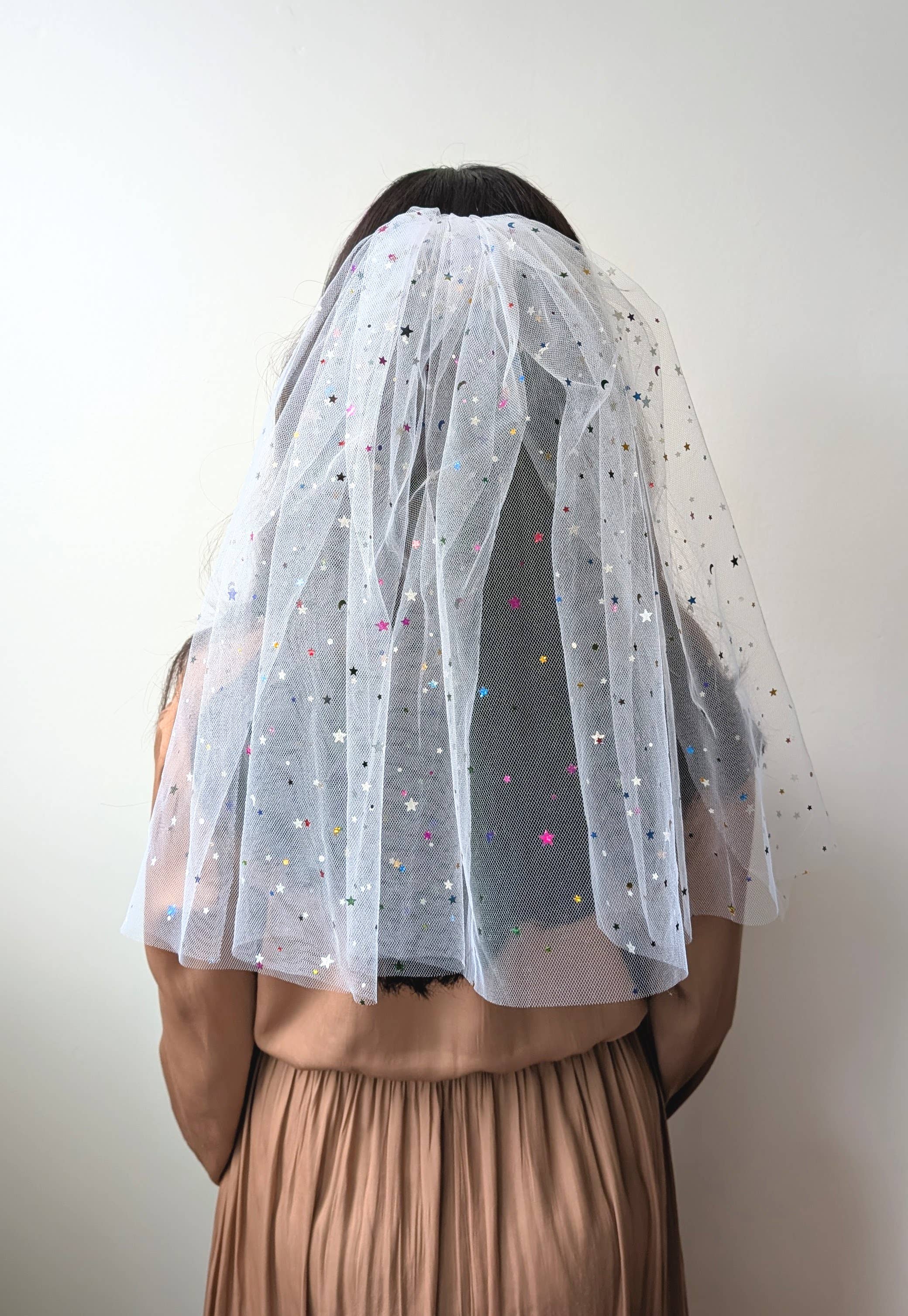 FashionMeme LLC - Vente Voile – femme - Mini voile de bachelorette multicolore confettis papillons étoiles9