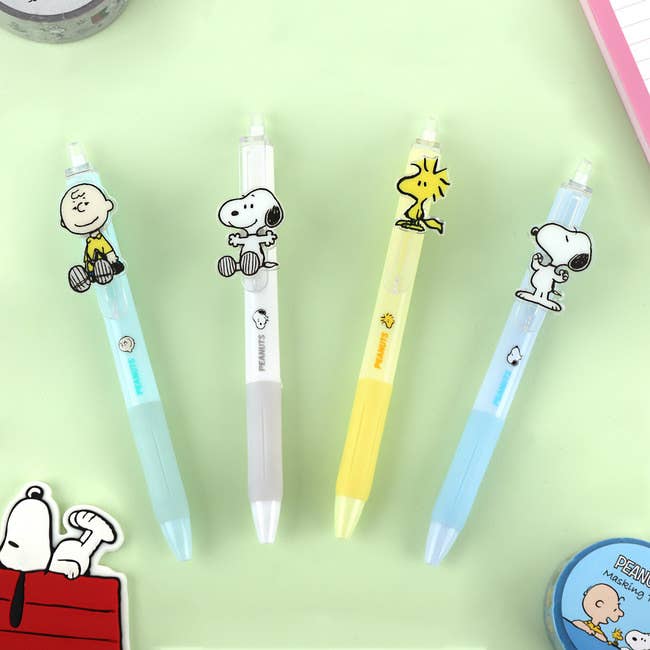 K_Wonderland - Wholesale Pen - Peanuts Chracters Clip Ballpoint Pen 0.5mm Black
