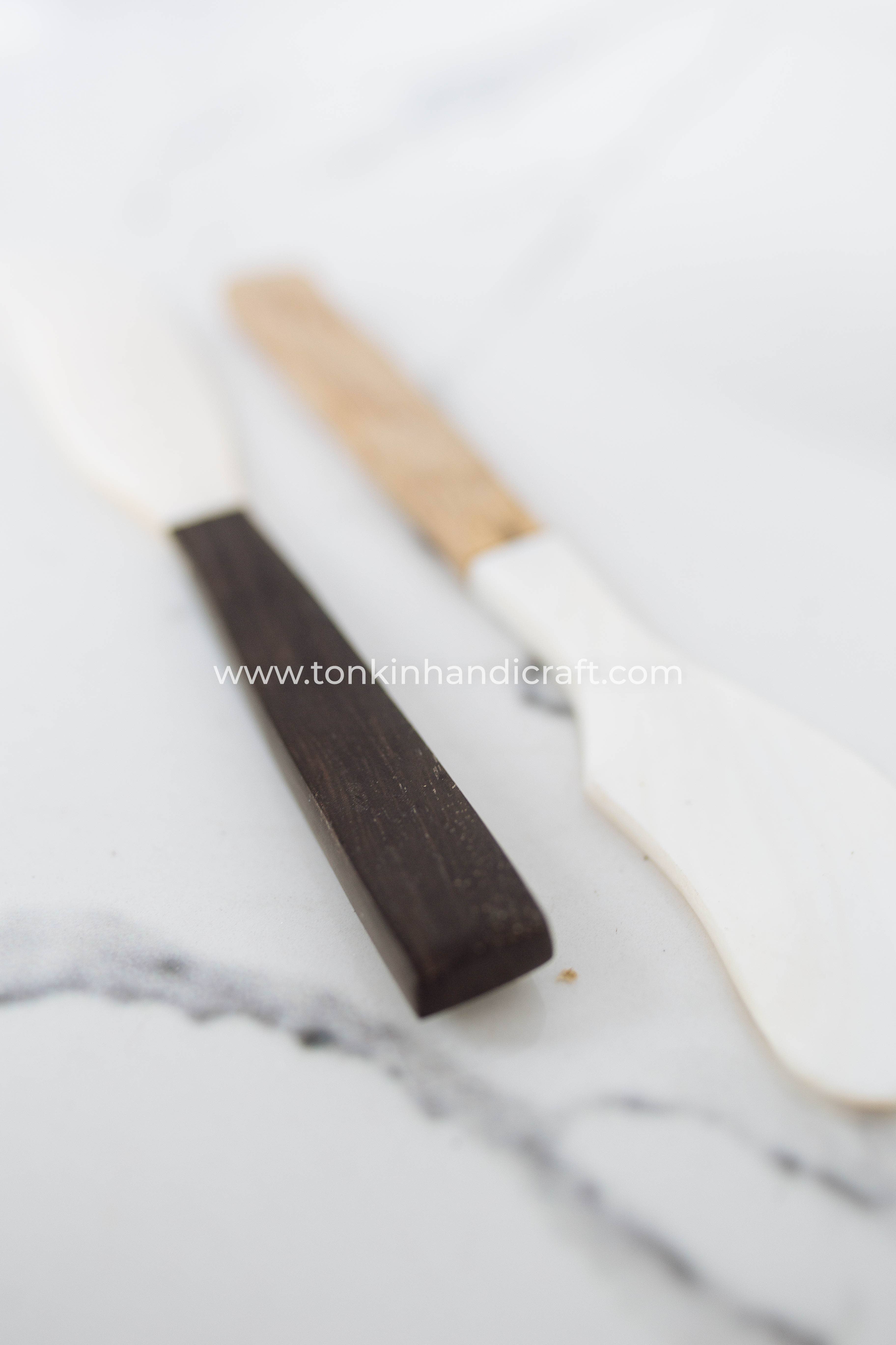 Tonkin Handicraft – Großhandel Käsemesser – Muschelstreuer mit schwarzem Holzgriff3