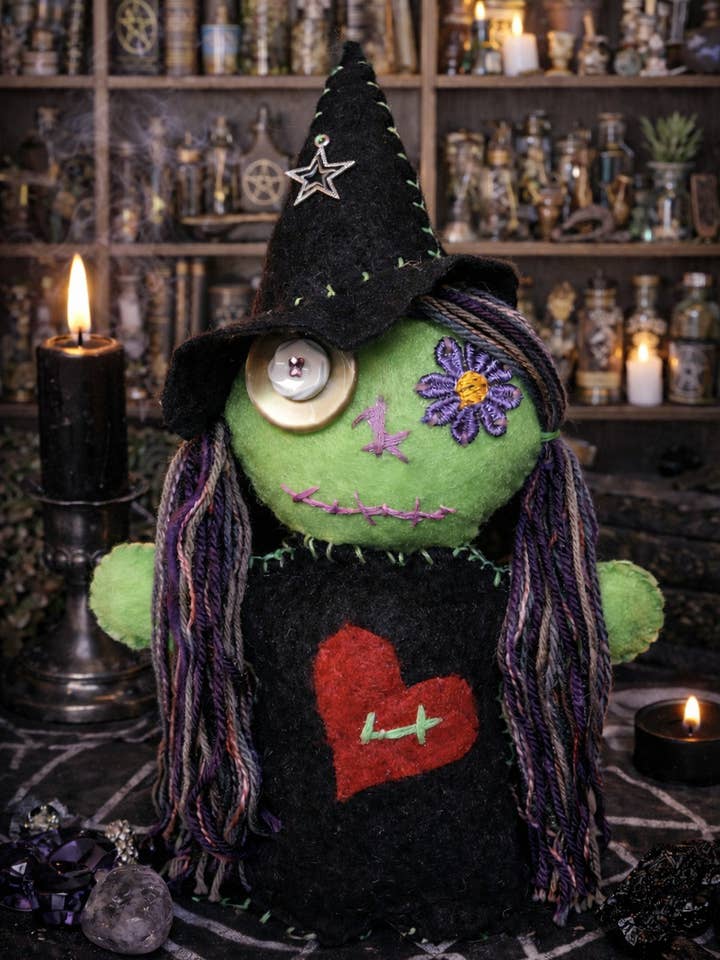 Bambola Strega Magica Fatta a Mano Magick voodoo hoodoo per la vendita all'ingrosso da parte di The Clairity Room