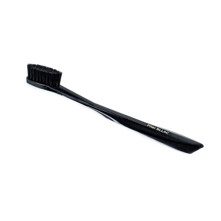 Pinceau dompteur à sourcils pour la vente par Pilar BLLaC