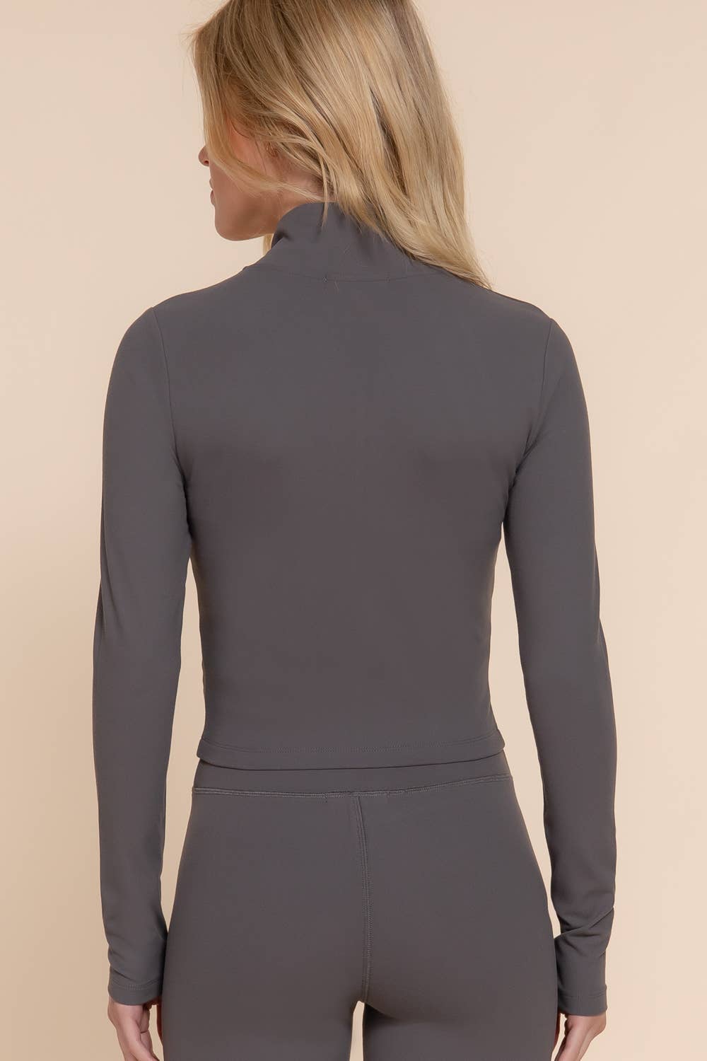 Active Basic | Active USA – Casaco de desporto - Mulher por atacado – Casaco de Treino com Fecho de Correr e Gola Alta de Manga Comprida39