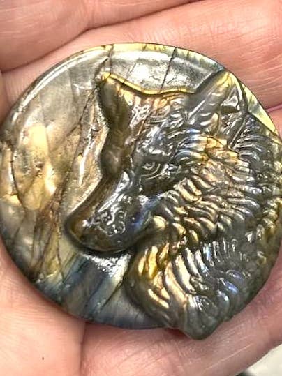 Labradorite Wolf Medallion for wholesale by Aura Song Gifts