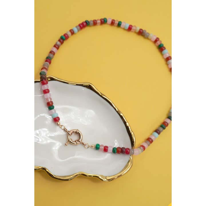 JOSSLYN by wall to wall - Wholesale Beaded/Pearl Necklace - NATURAL STONE CHARM SPRING CLASP BEADED NECKLACE | 40NK94677