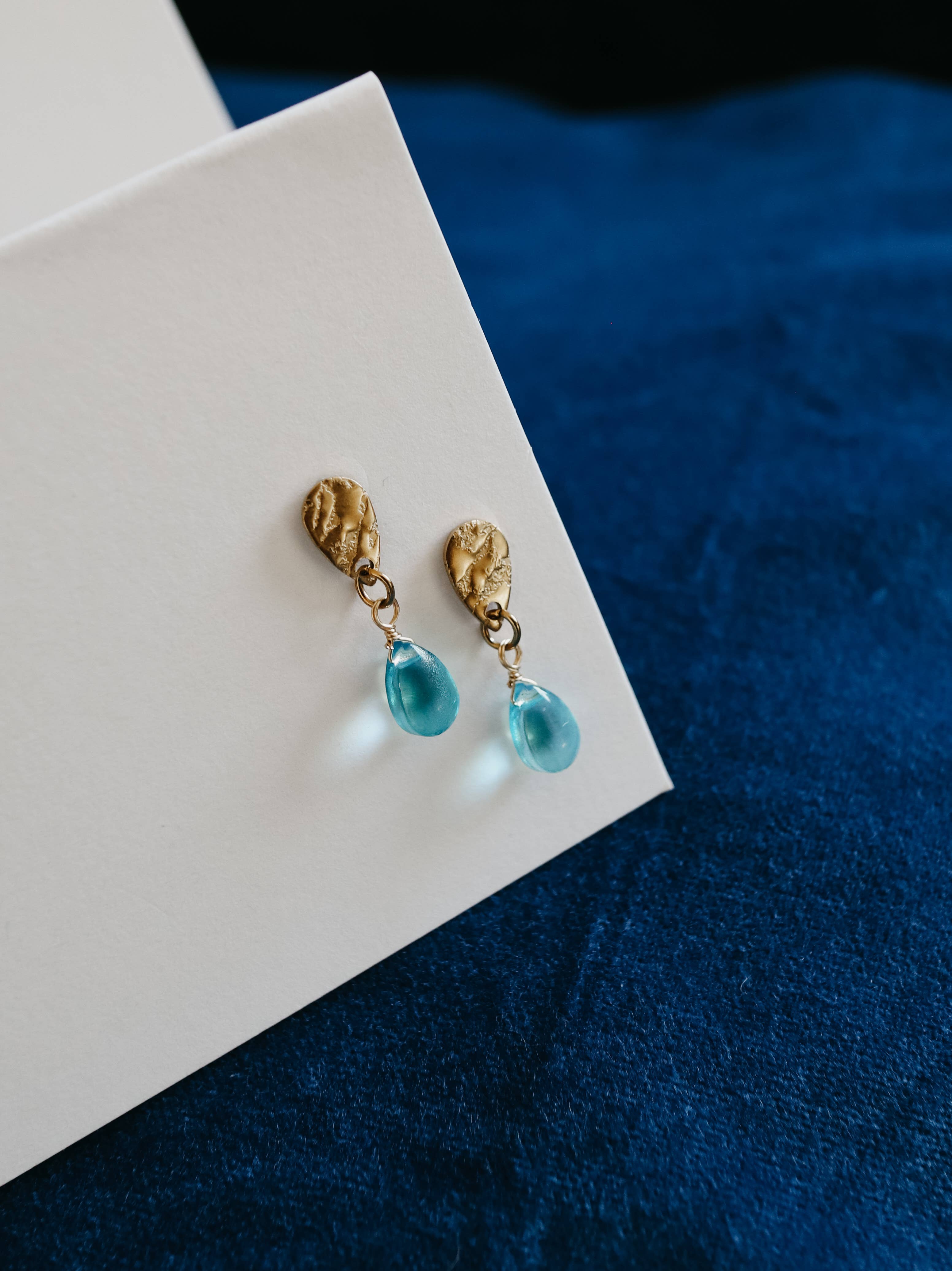 Bali Soul - Wholesale Dangle Earrings - Blue Breeze Glass Teardrop Stud Gold Earrings2