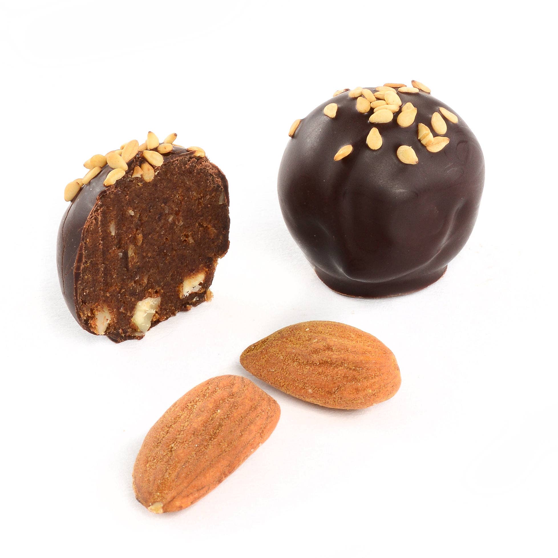 odilia - Wholesale Chocolate Box - Organic date Pralines6