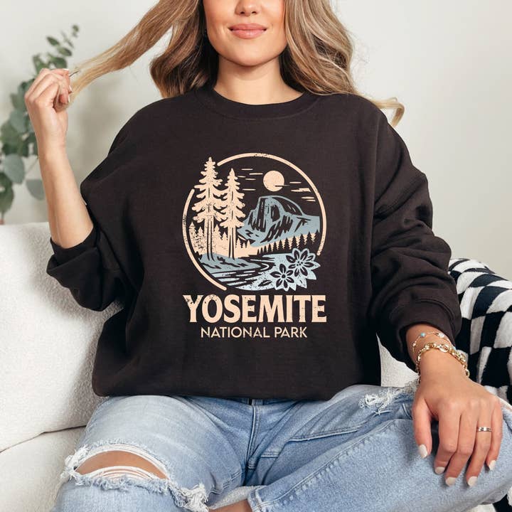 Yosemite National Park Two-Toned Circle Sweatshirt for wholesale by Olive And Ivory Wholesale