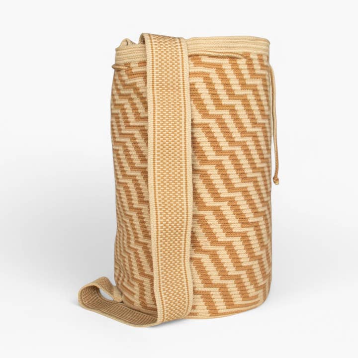 Zigzag rygsæk | Almond for engroshandel hos Guajii Design