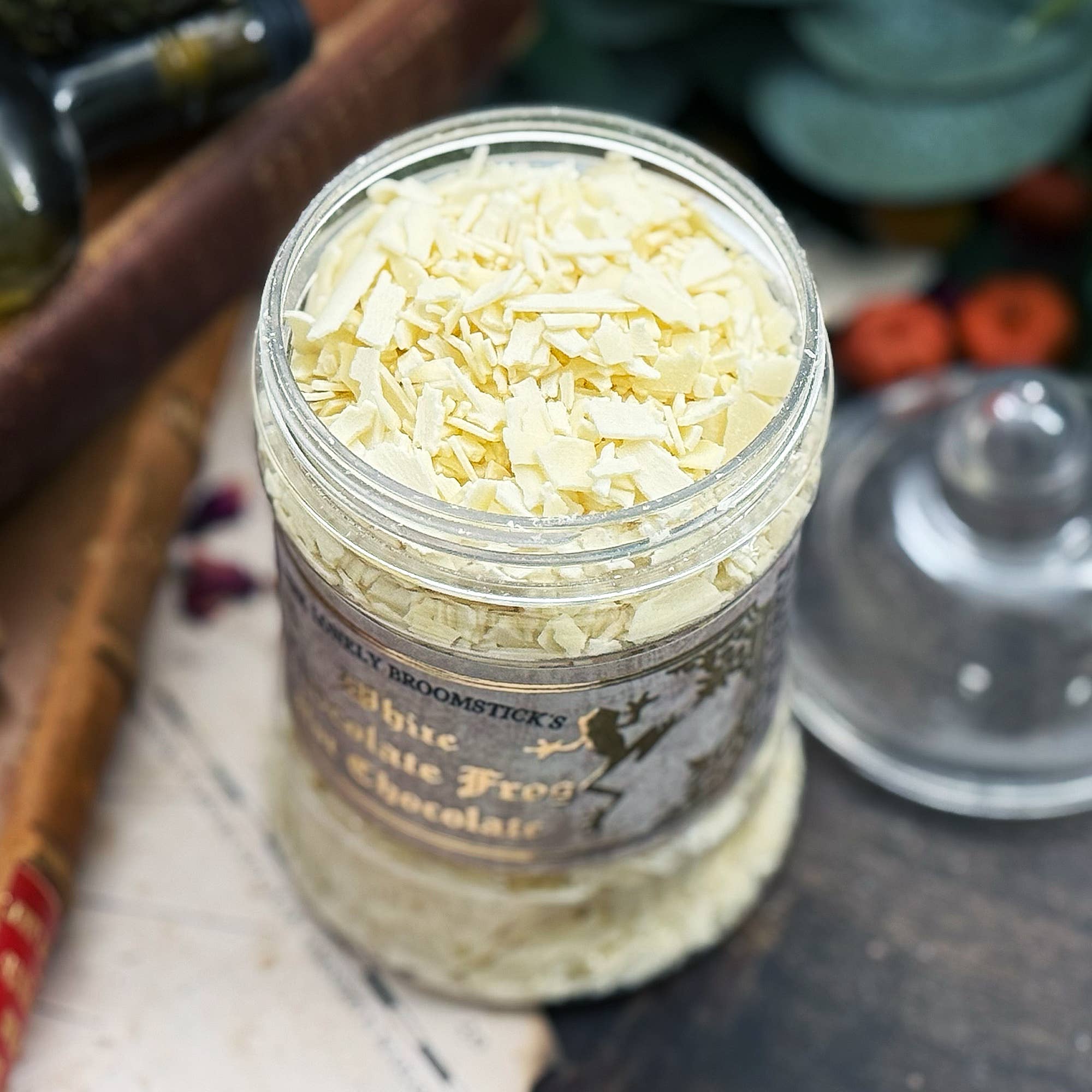 The Lonely Broomstick - Wholesale Chocolate Bar - White Chocolate Frog Hot Chocolate1