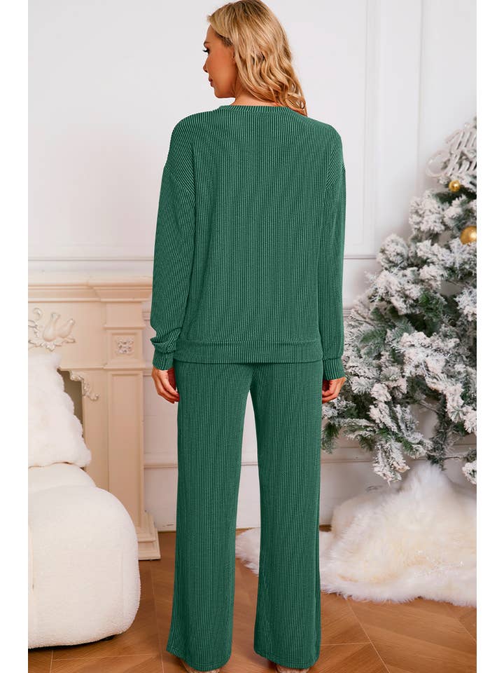 Aapparella - Wholesale Lounge Set - Women's - JOLLY Corded Long Sleeve Christmas Graphic Pants Set | S-XL2