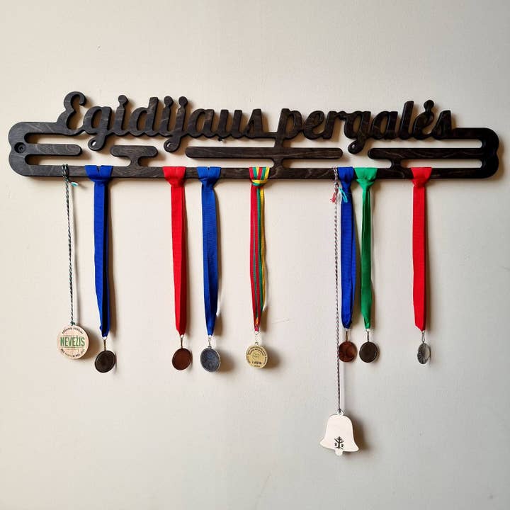 Woodinout – Engroshandel Vægkrog – Medaljeophæng, holder, stativ, Træ sportsgaver3