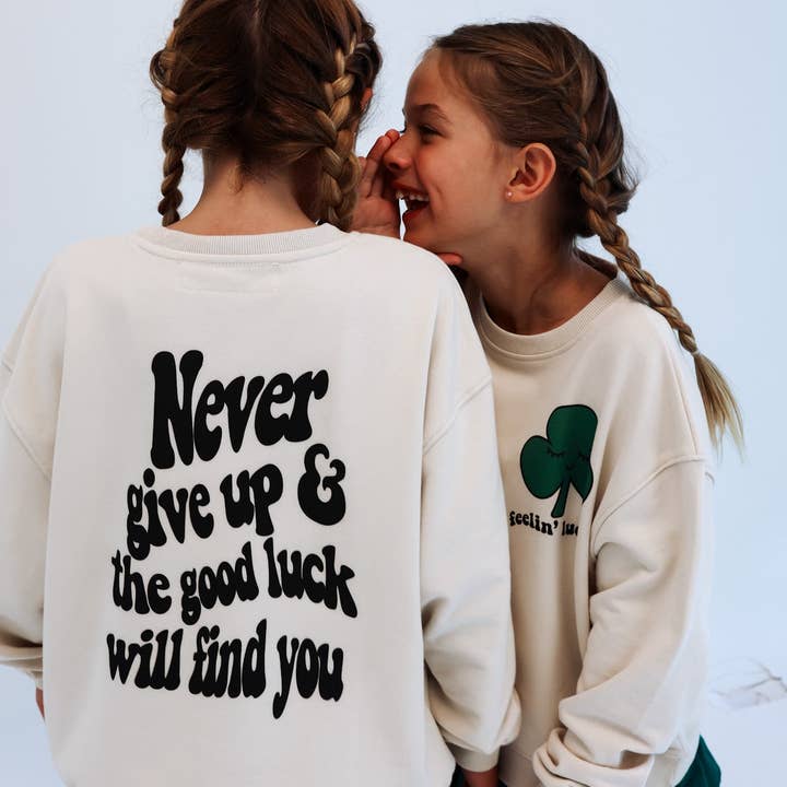 JE ME SENS CHANCEUX | coupe oversize à épaules tombantes | ENFANTS pour la vente par Minimalist Folk Co.