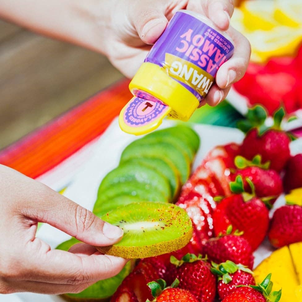 Shop The King - Wholesale Salt - Twang Shaker Chamoy 1.15 oz 10 Per Box2