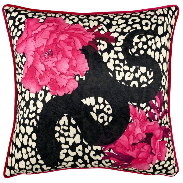 Coussin en serpentin à imprimé animalier noir/rubis pour la vente par Riva Home