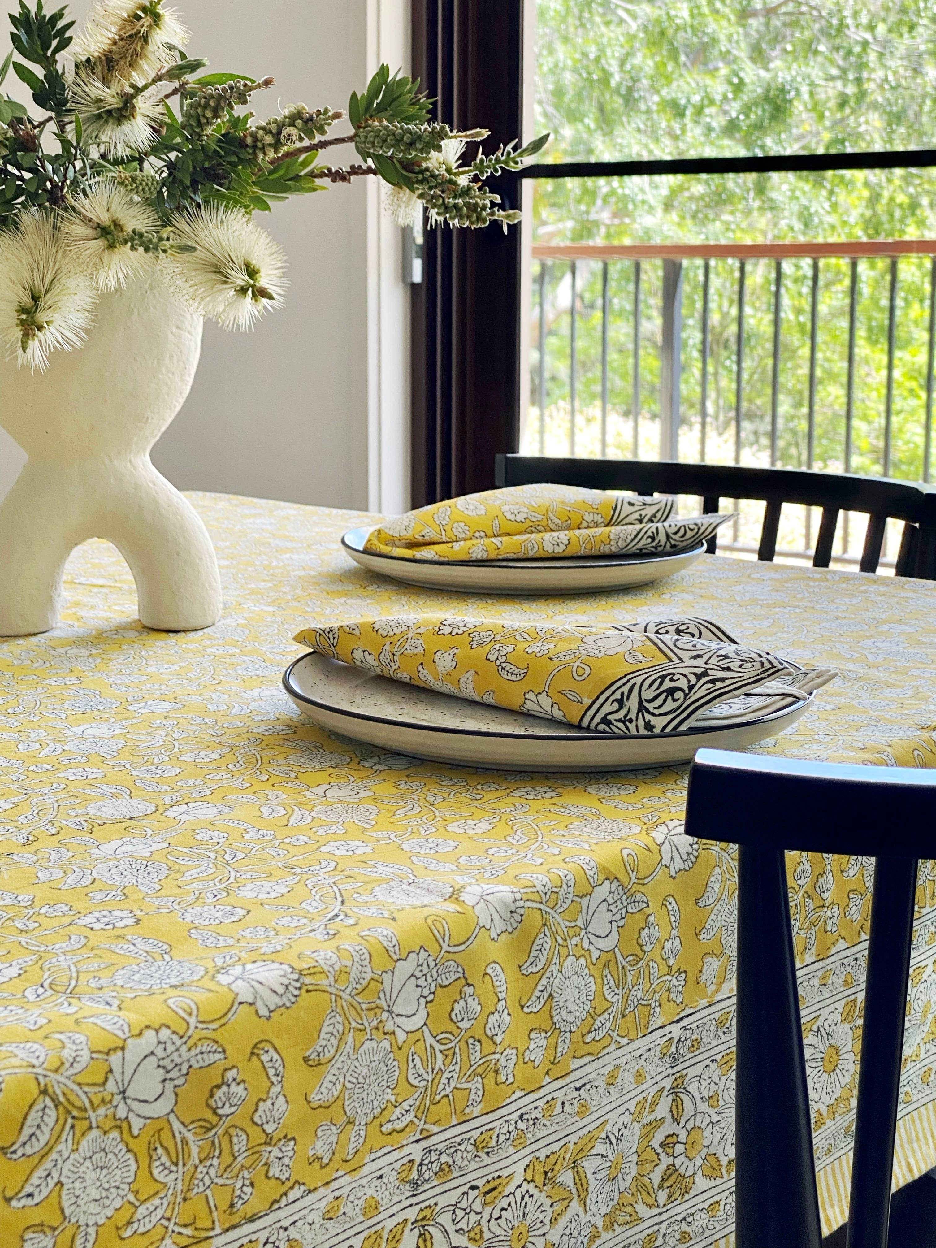 Status Collections - Wholesale Tablecloth - Yellow/White Tablecloth 170x270cm