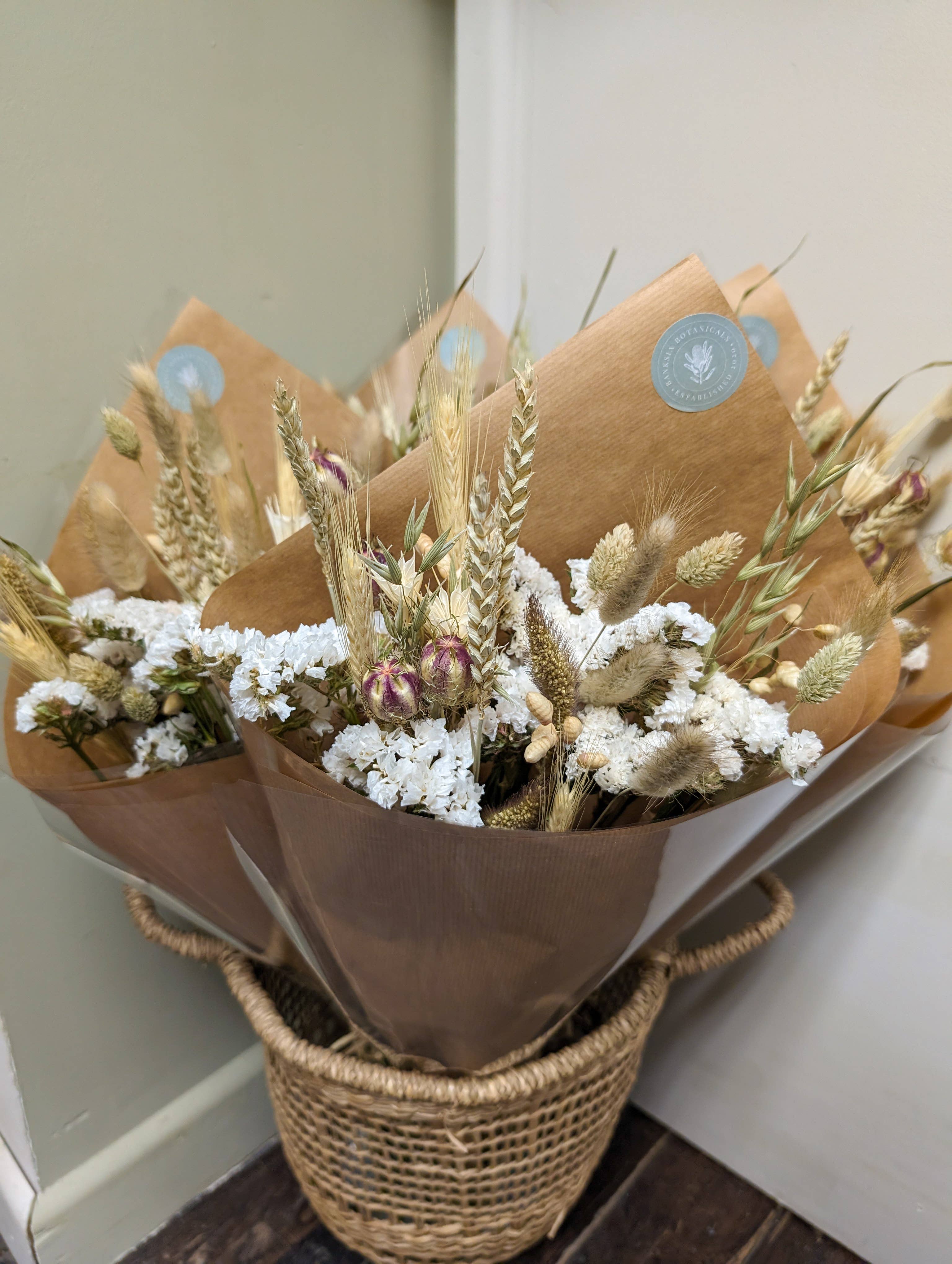 Banksia Botanicals – wholesale Dried/pressed flowers – Natural Dried Flower Arrangements4