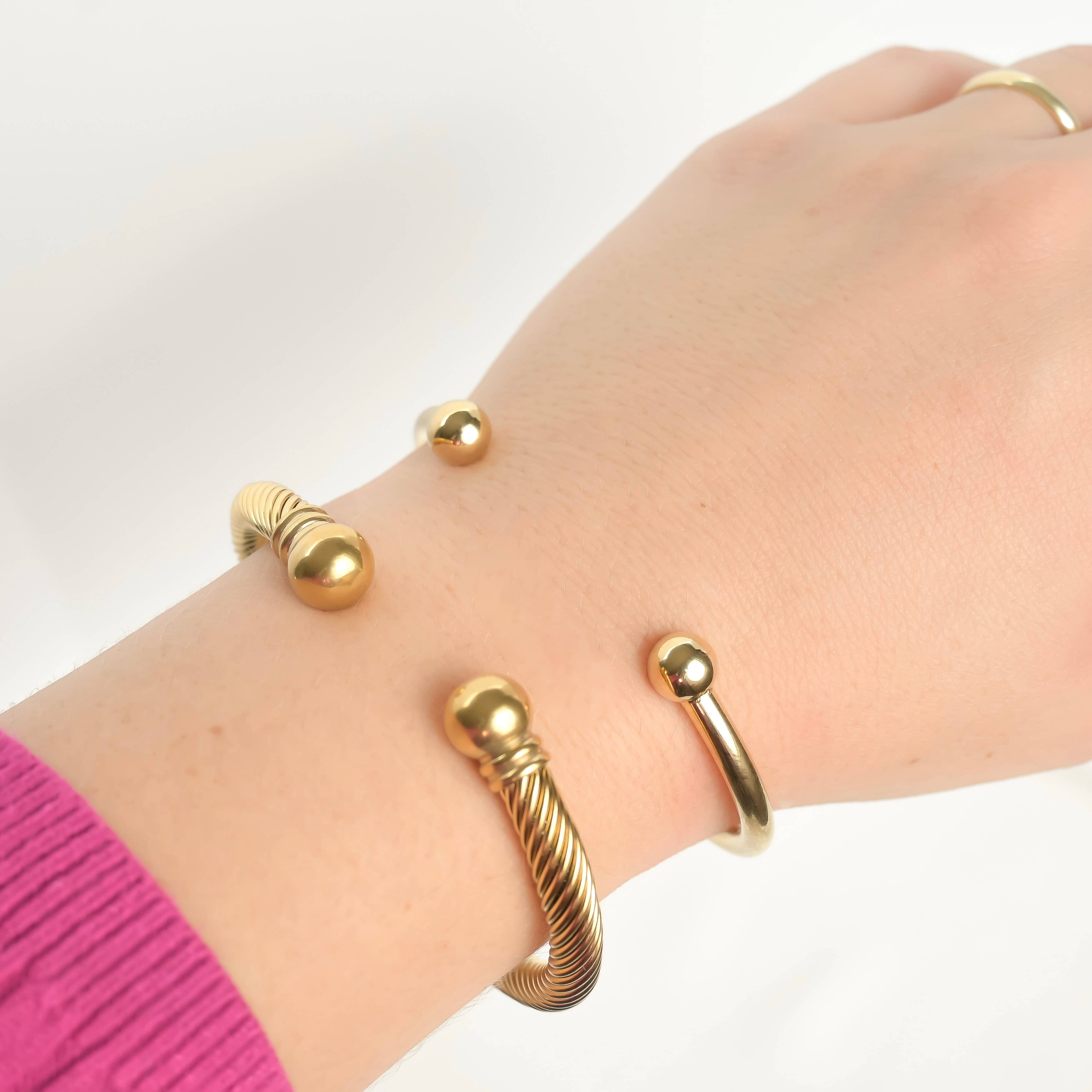 Blueyejewelry – Engroshandel Manchetarmbånd – Guldarmbånd - Vandtætte markante manchetter - Armring2