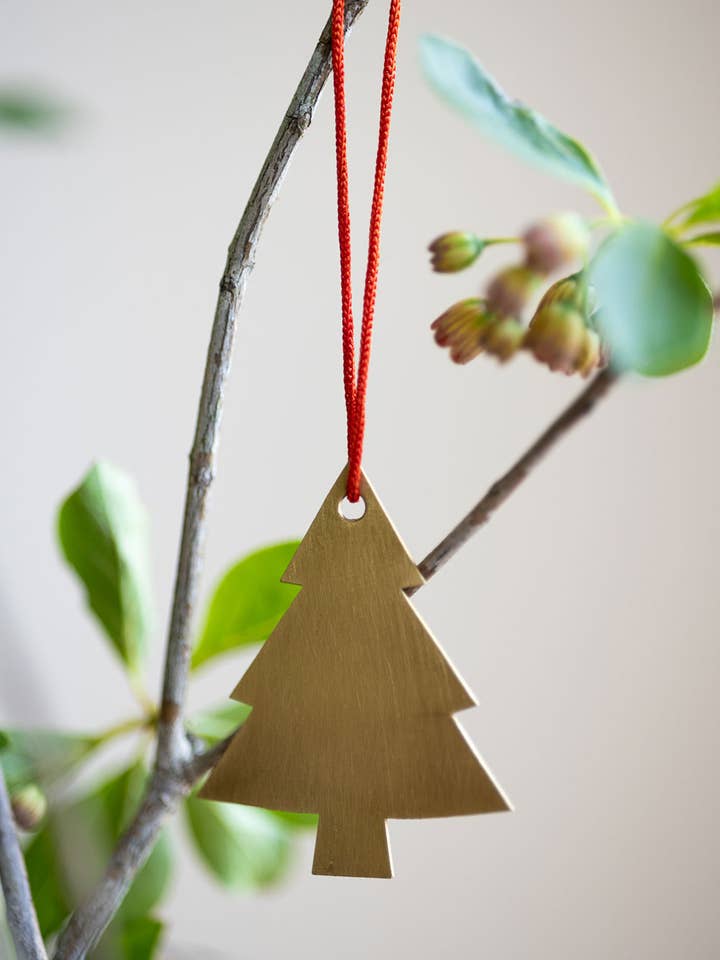 Julgransprydnad i mässing för wholesale av Fog Linen Work