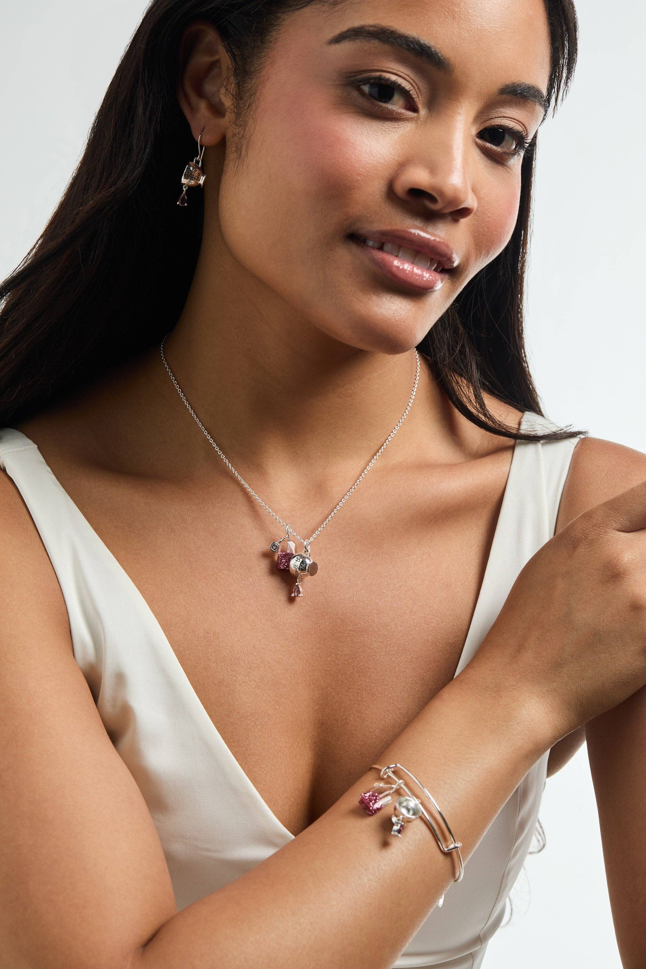 Alex and Ani - Vente Colliers à pendentif - Collier pendentif avec breloque tasse 'Spill the Tea' et sachet de thé1