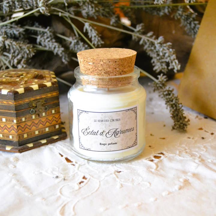 Handmade Scented Candle Citrus Glow for wholesale by Le sens des choses