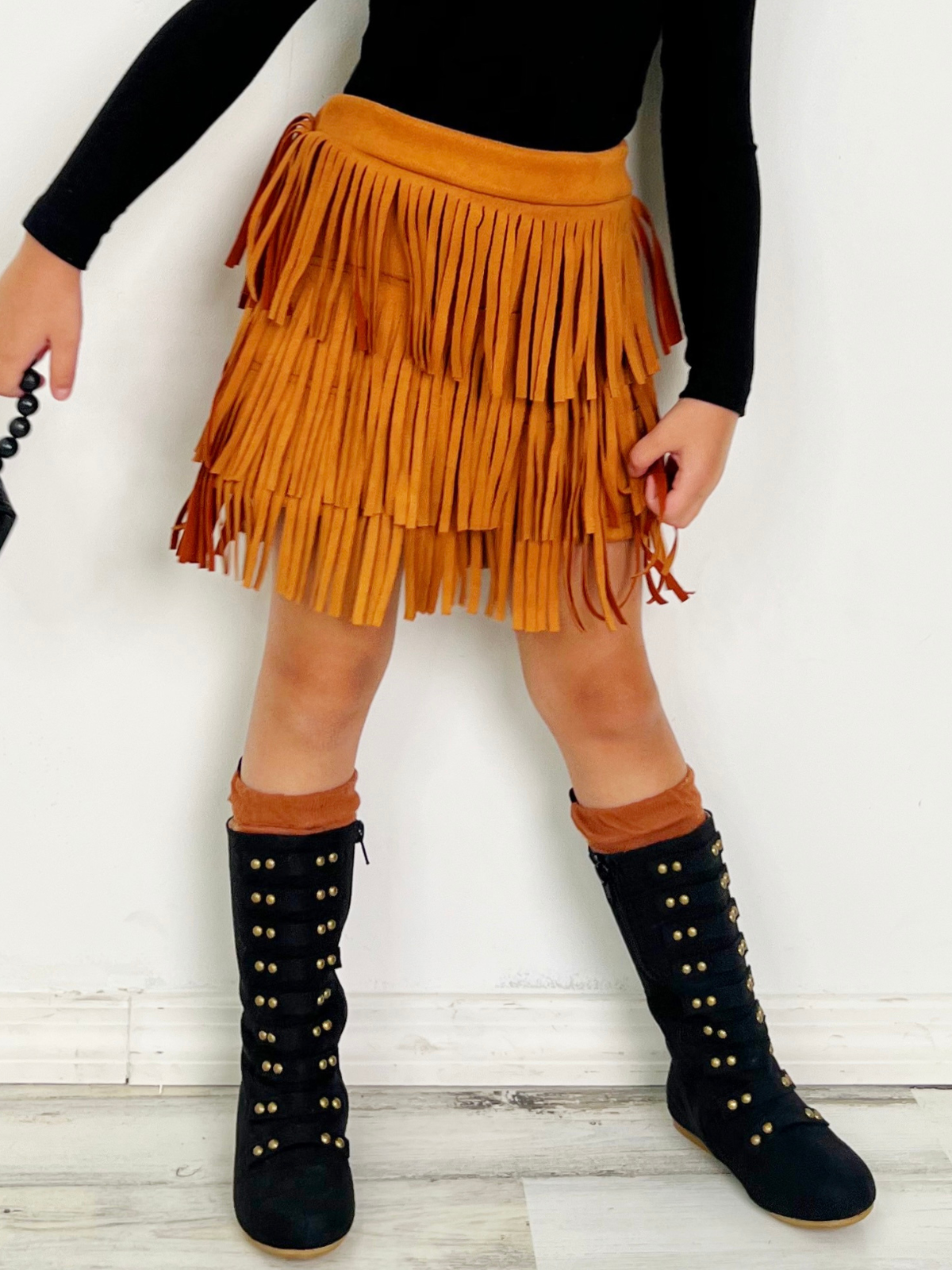 Schwarz Schwarze Militärstiefel mit Nieten von Liv und Mia für den Großhandel auf Faire1