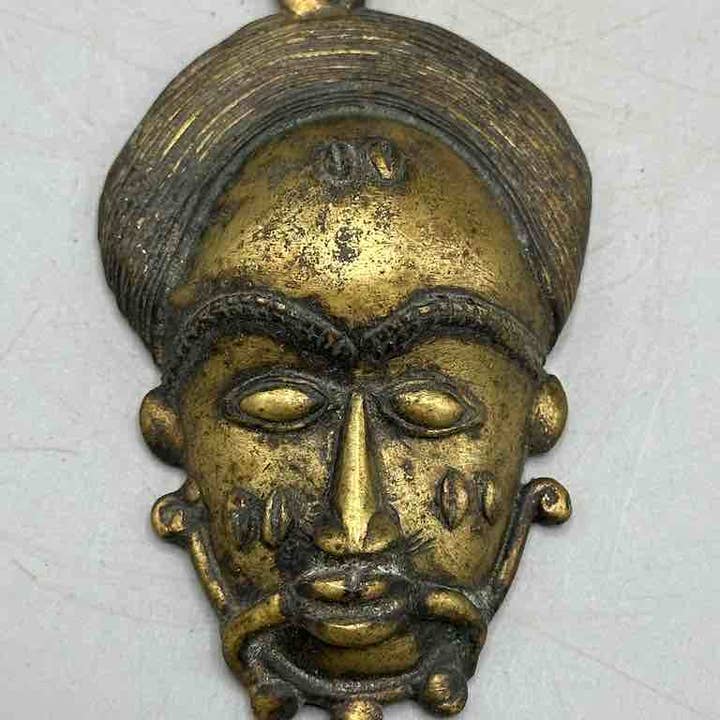 The Niger Bend - Wholesale Halskettinghanger - Grote uitzonderlijke Afrikaanse koperen maskerhanger van Baule - Ivoorkust