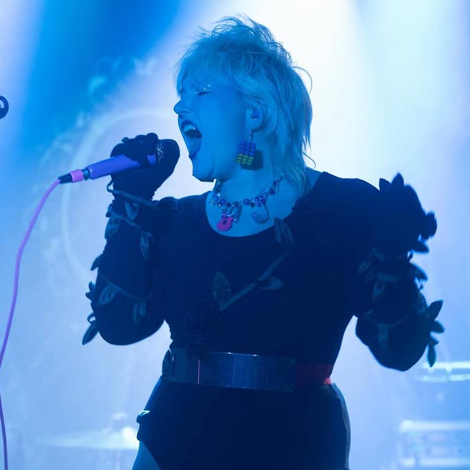 NO RHYME OR REASON ART – Brincos de argola por atacado – Brincos ao Cubo Rubik2