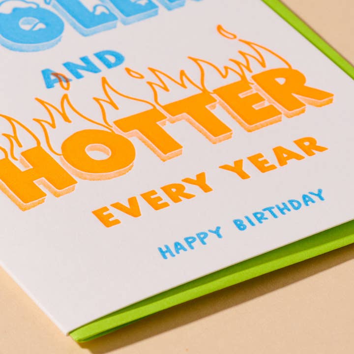 And Here We Are - Vente Cartes d'anniversaire - Carte de vœux letterpress "Cooler/Hotter Birthday" - Fabriquée aux États-Unis1