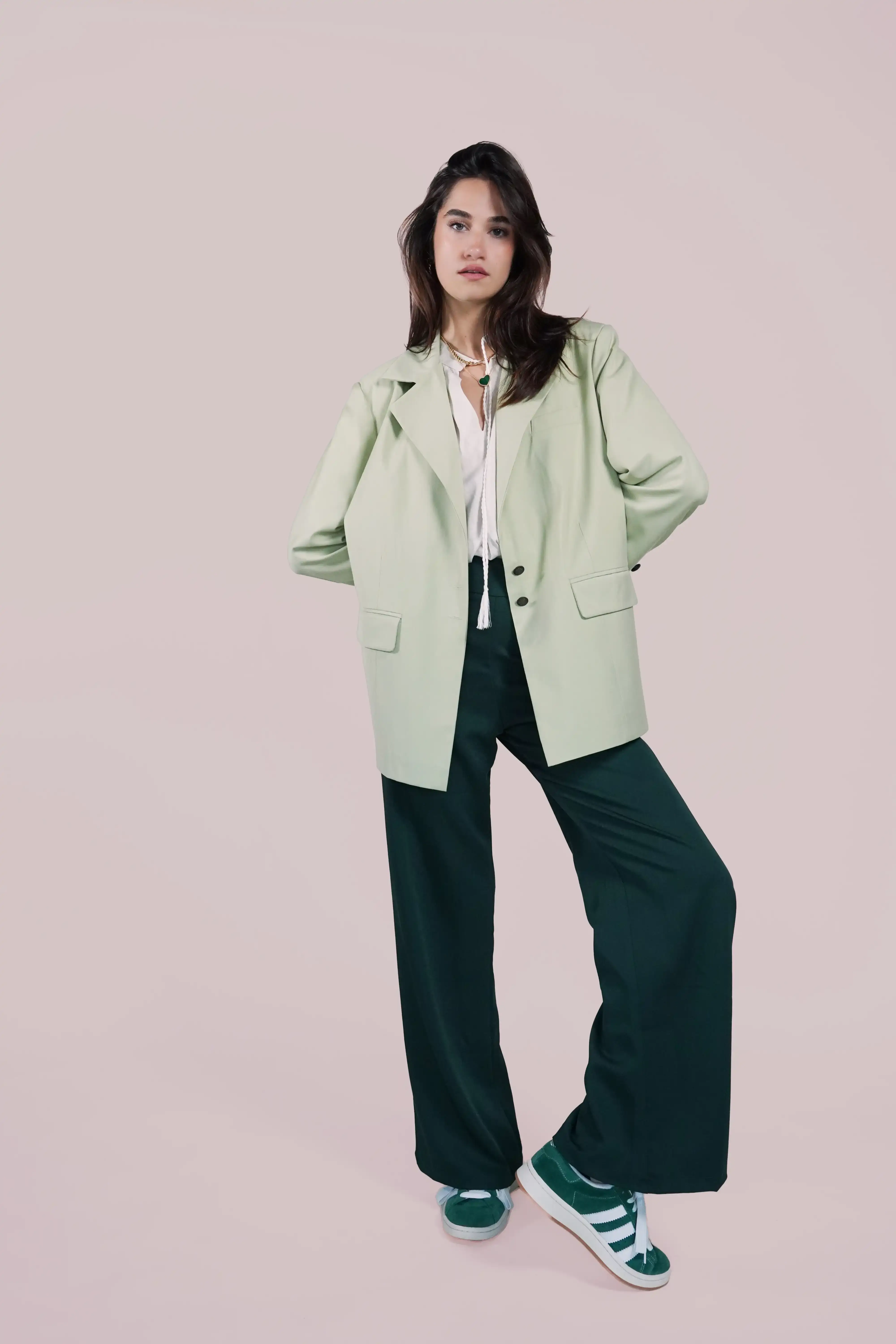 Lacerf - Wholesale Blazer - Dames - Zwarte oversized blazer7