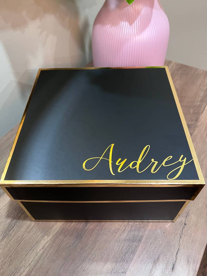 Boîte cadeau personnalisée pour la vente par KraftedFromHeart