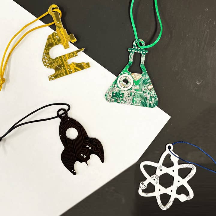 Circuit Breaker Labs - Wholesale Ornament Set - Circuit Board Ornaments - Science Gift Set3