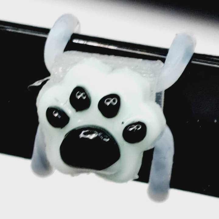 Pata de Menta Verde Claro com Dedos Pretos Gato Cão EyeDeco por atacado de Cork and Charm