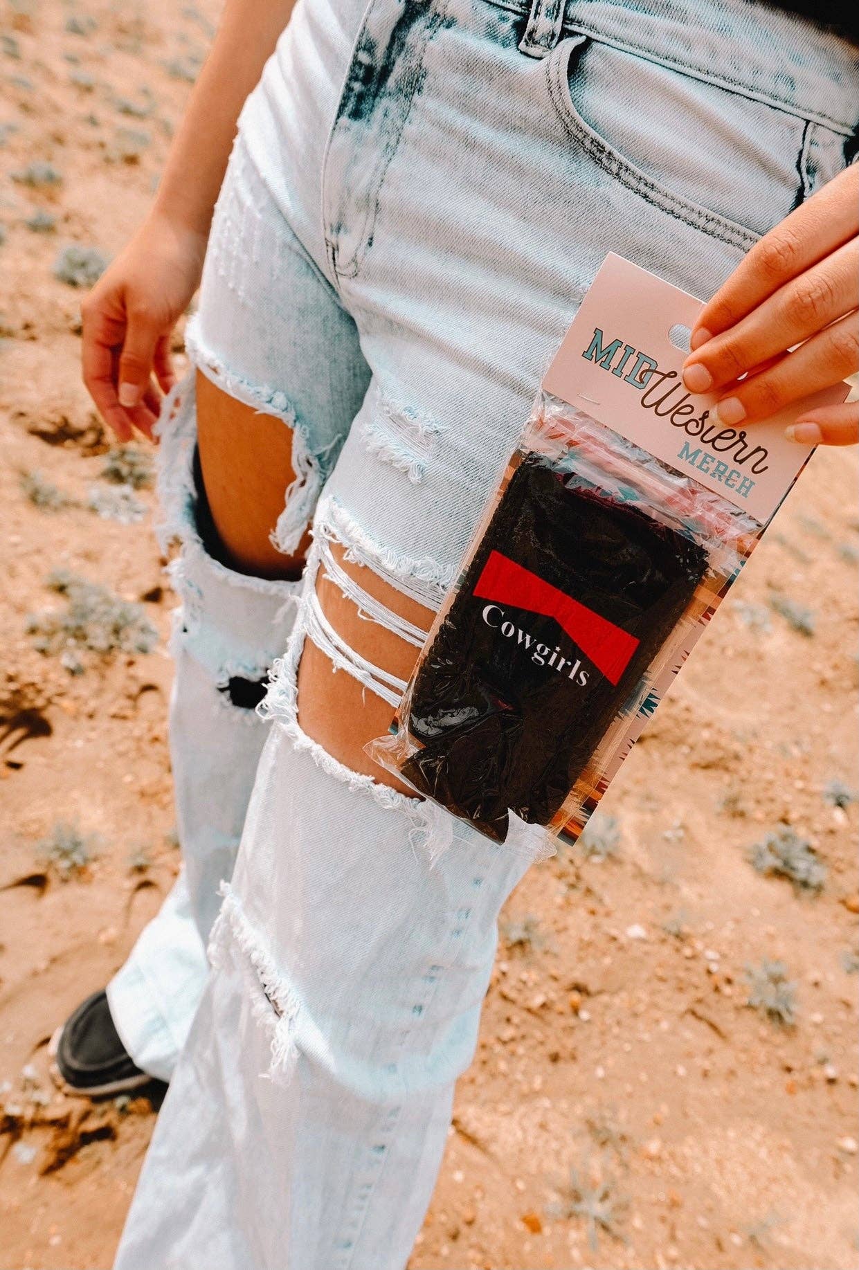 The Front Porch Label – wholesale Drinkkramare – Cowboys + Cowgirls Coozies 2-Pack4