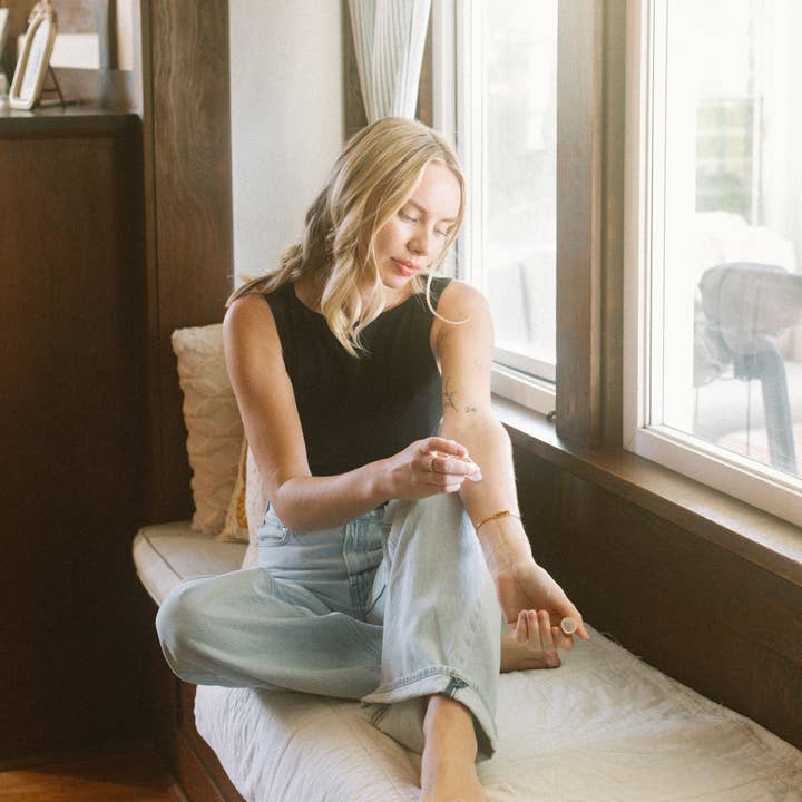 Rain City Rae's - Wholesale Roll-On Fragrance - Rollon Fragrance Perfume | Stainless Steel Rollerball 8 ml4