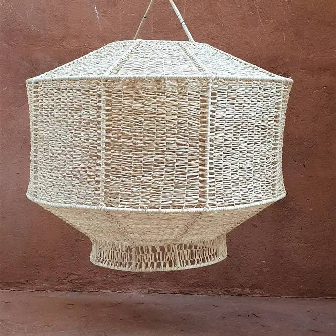 Marockansk lyktaformad flätad raffia-upphängning för wholesale av Terracotta Design LTD