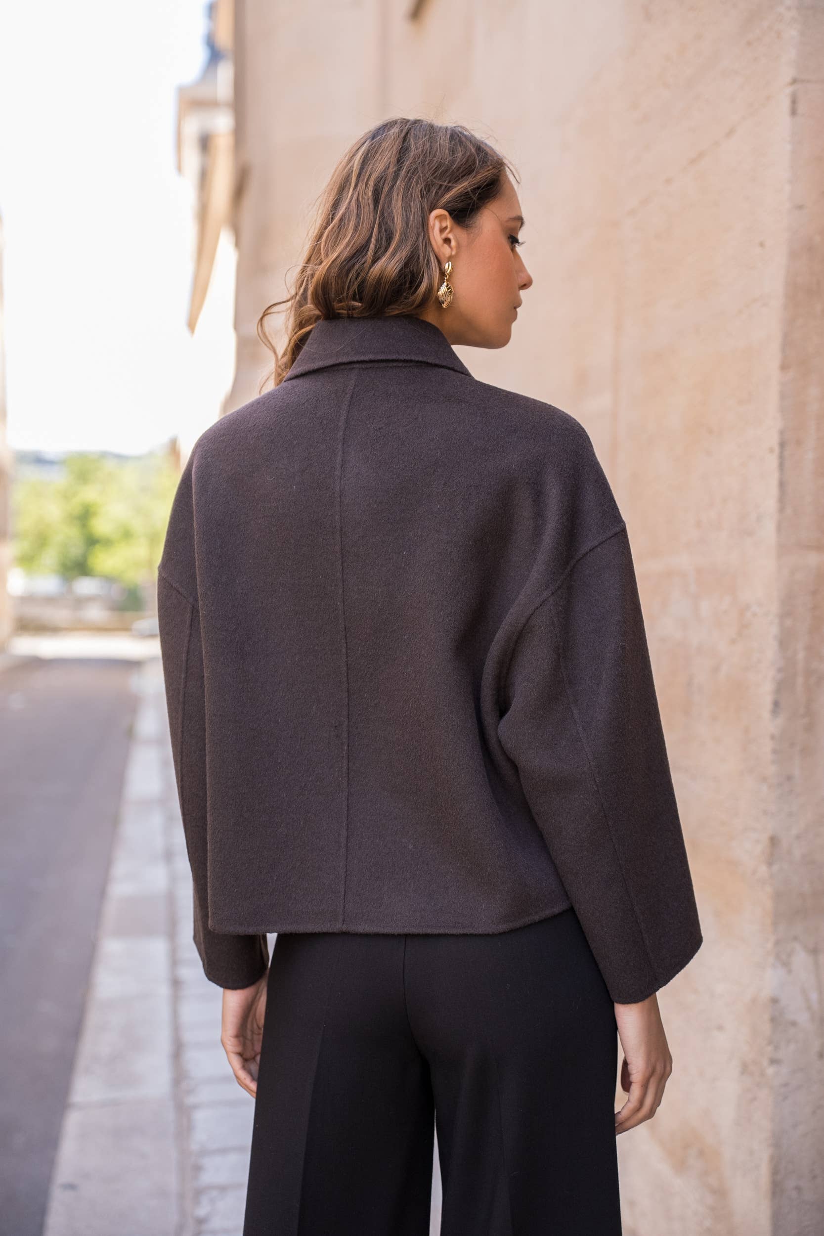 Attentif Paris - Wholesale Coat - Women's - Hand-sewn short coat in blended wool with zip closure29