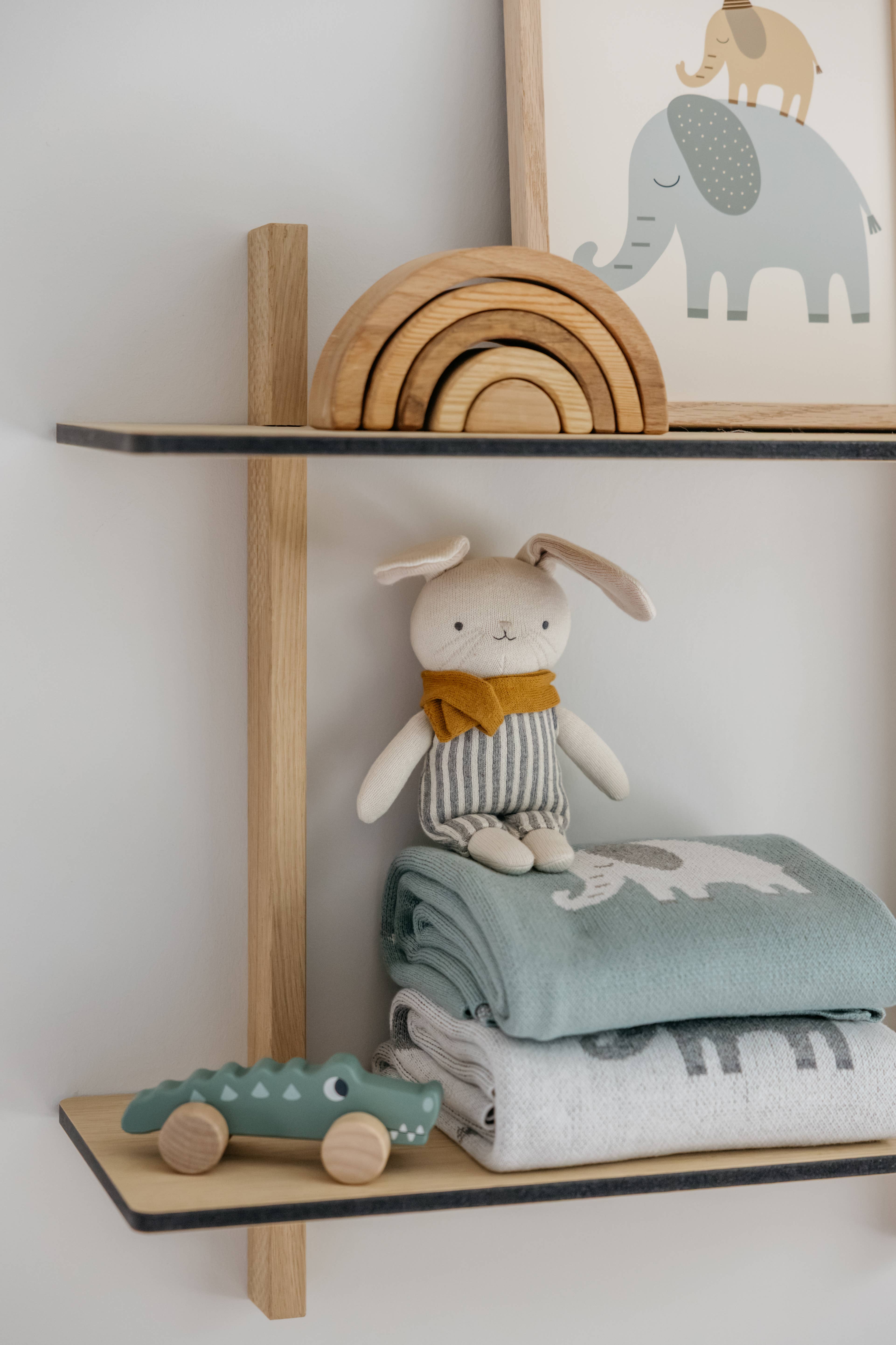 Little Otja – wholesale Fyllda/plyschleksaker - Barn och baby – Stickad kaninmjukisdjur – Mjuk plyschpresent till babyshower1